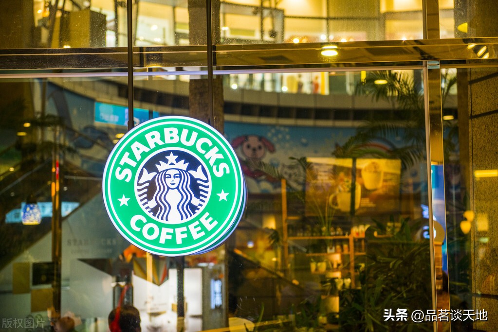 星巴克的咖啡文化通过什么呈现,星巴克咖啡浓郁文化氛围
