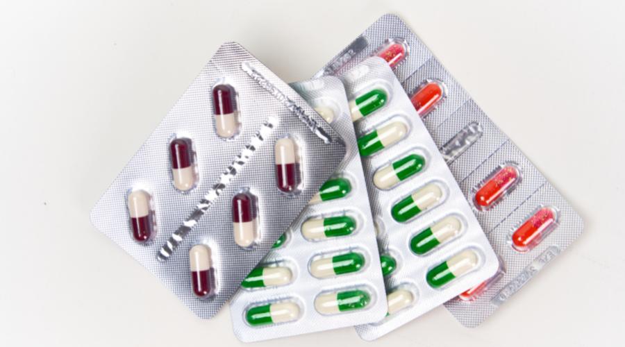 乙肝患者超过三十岁就要抗病毒吗,乙肝病毒几次方开始抗病毒治疗