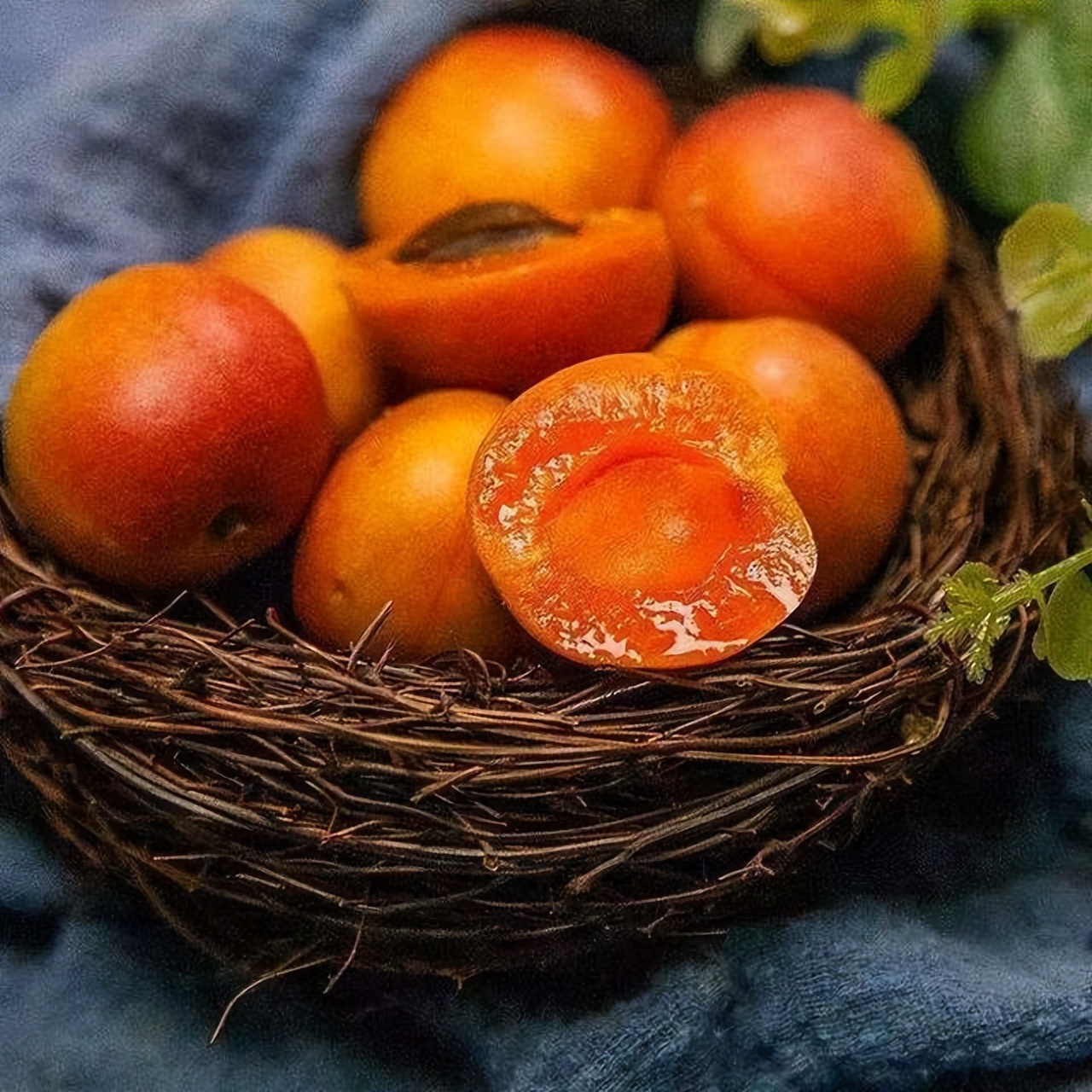 建议中老年人伏天吃5种碱性食材,三伏天一定要吃的4种水果