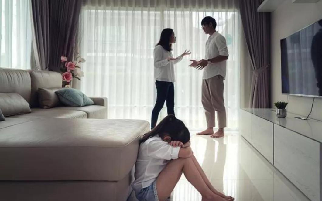 妈妈把饭店开在学校门口,妈妈大学旁开饭馆成儿子辅导班