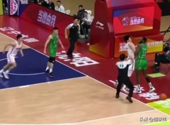 桑普森北控暴扣,桑普森抢断一条龙暴扣