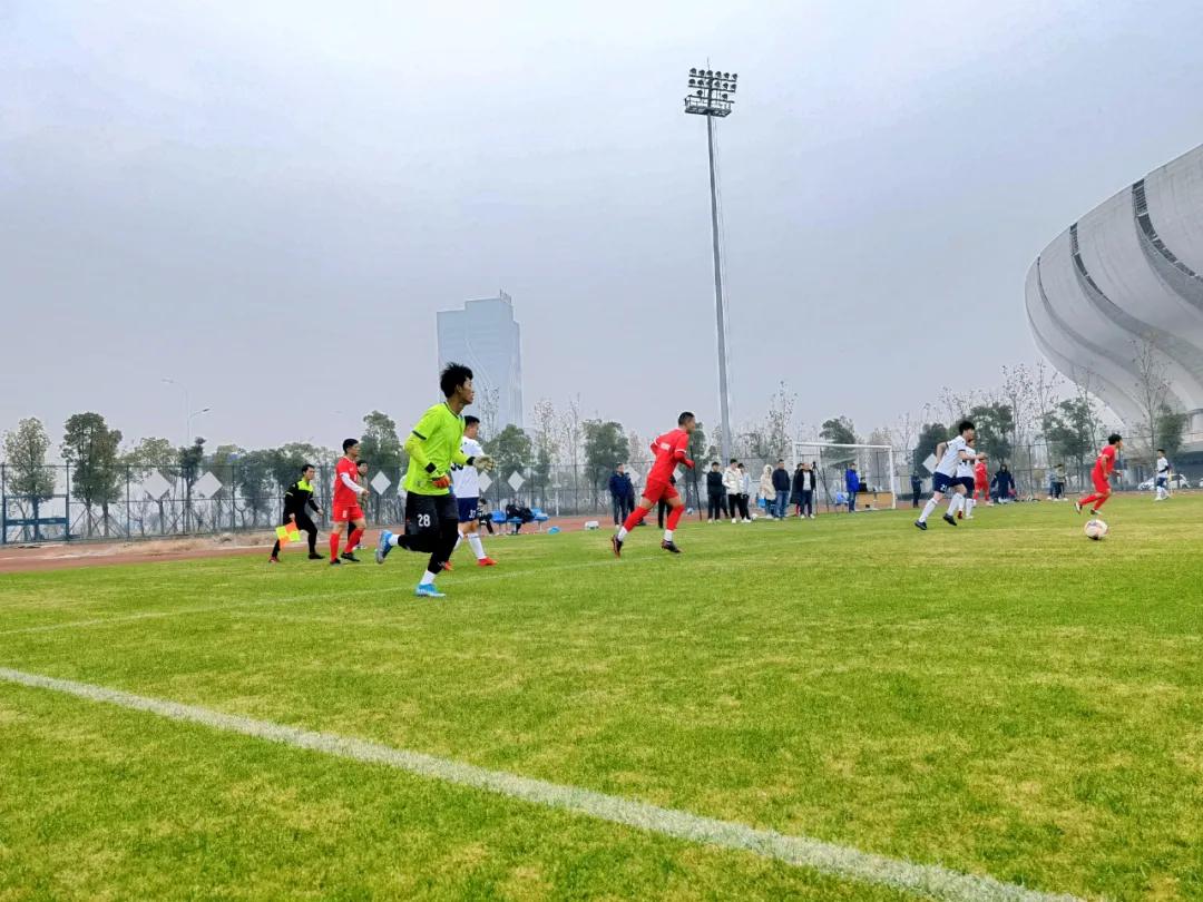 足球今日赛事赛程表最新版,足球赛事最新战报