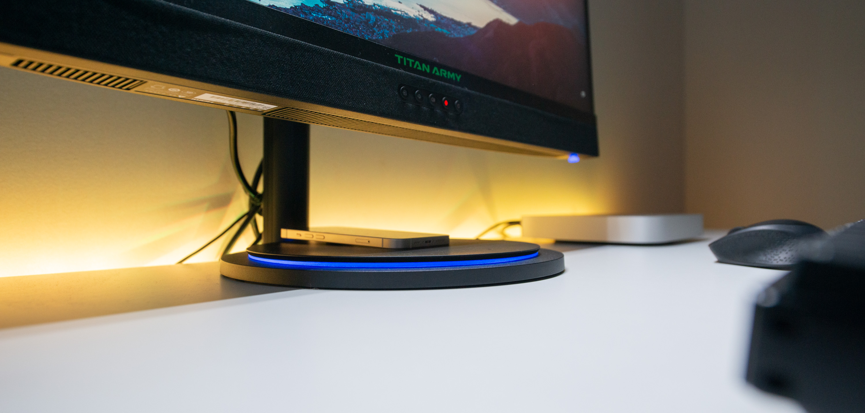 买macminim2需要买什么配件,macminim2配什么显示器最合适