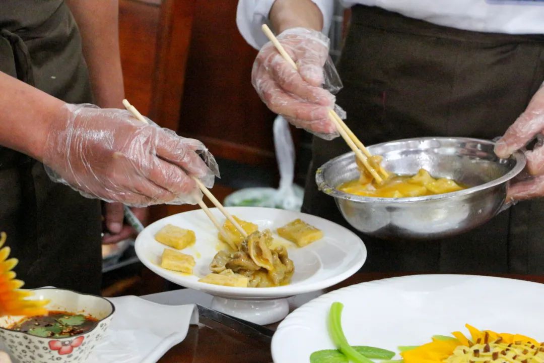 美食石屏豆腐,美食云南石屏豆腐