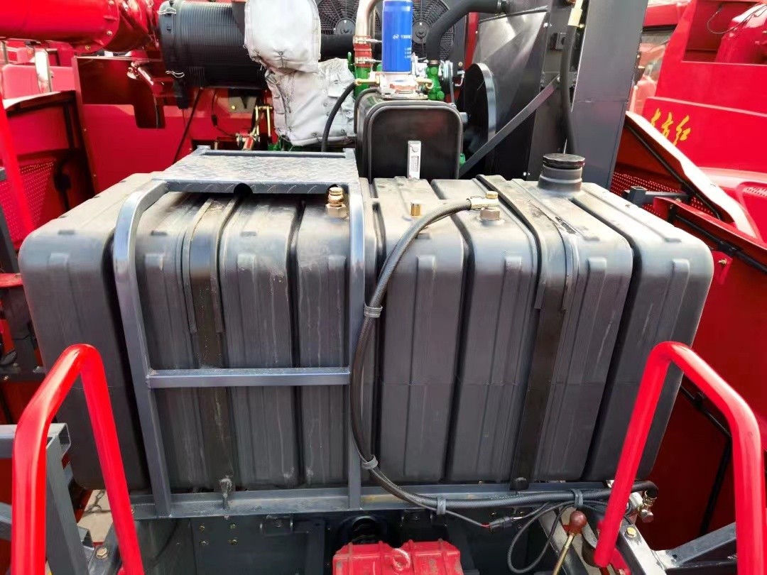 东方红4lz-9a2收割机技术参数,东方红4lz-9b1谷物联合收割机