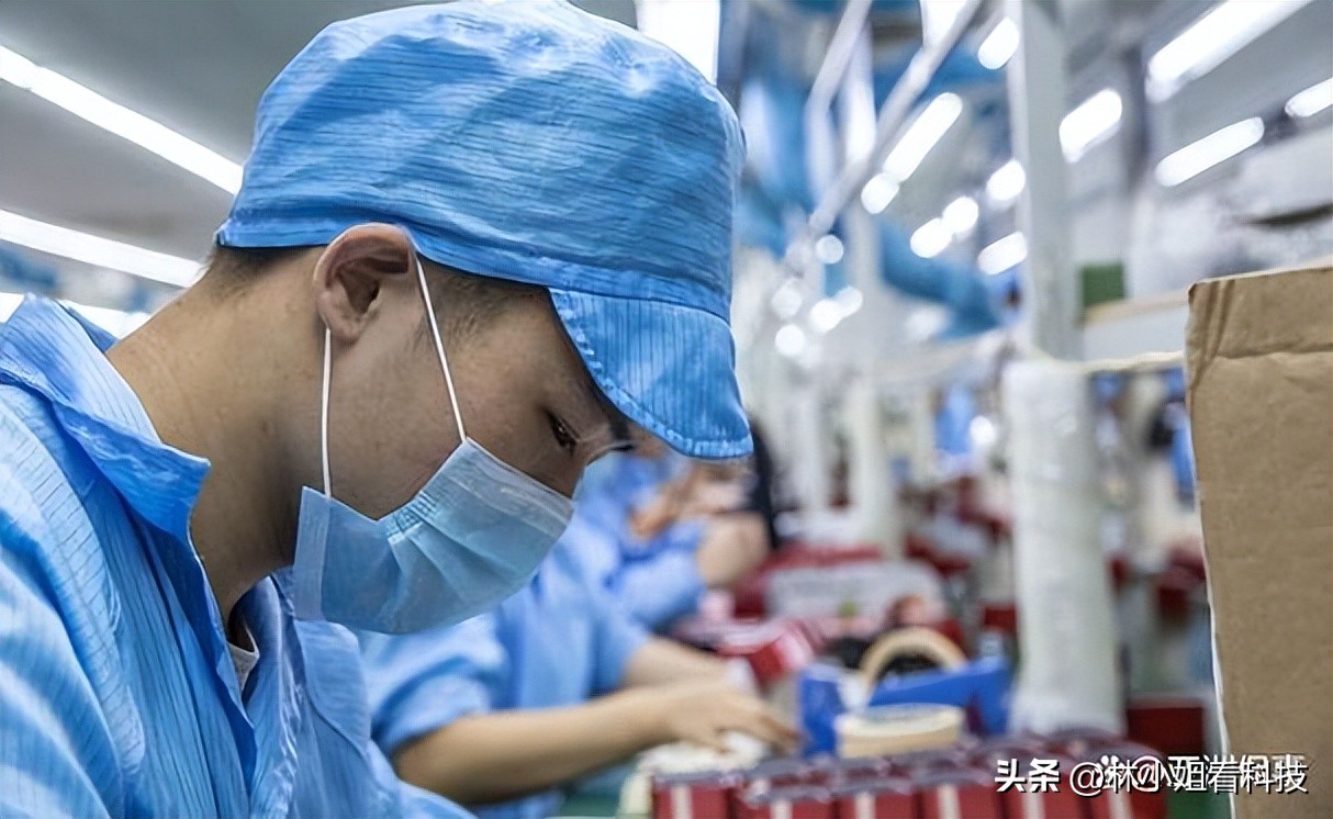 大学生寒假工进深圳厂一月拿9000,工厂流水线工人的辛酸大学生