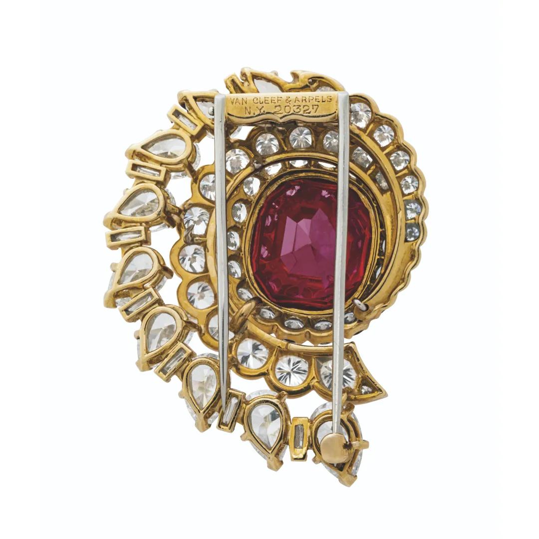 彩色宝石拍卖,最好的紫色蓝宝石拍卖价格