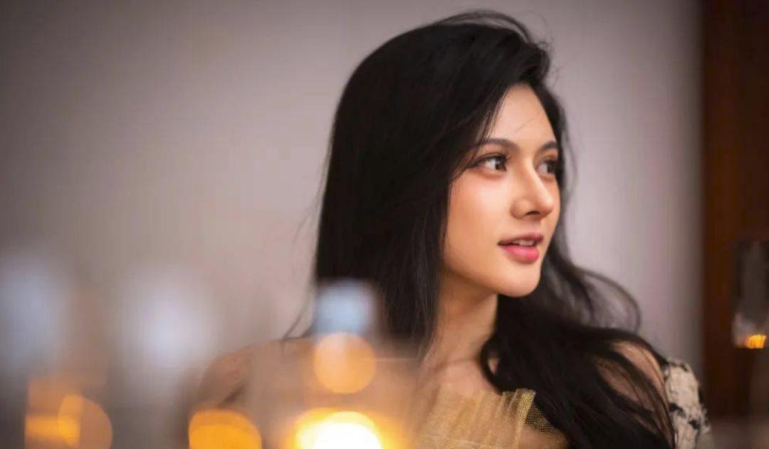 90后女孩子靠自己赚钱,90后女生不花一分钱净赚300万