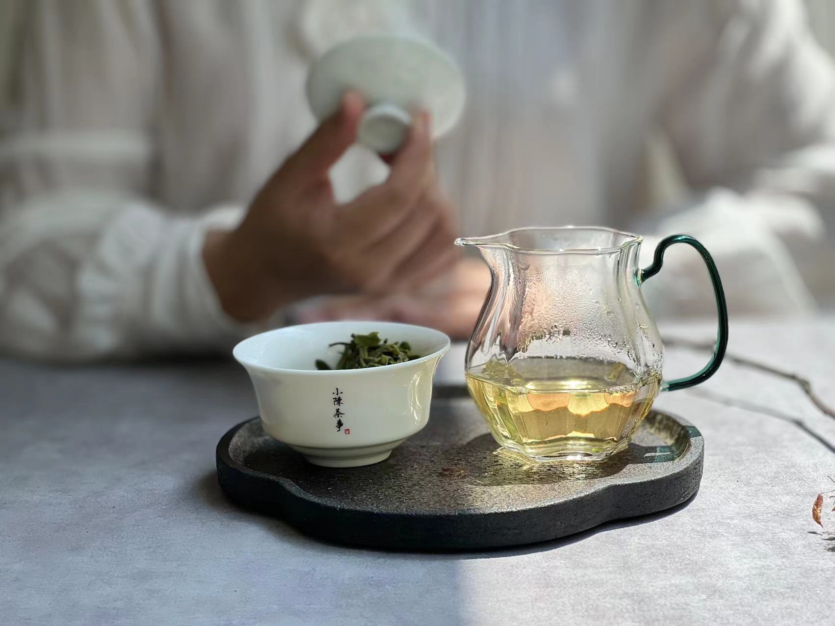 新手如何选新白茶,只需4步教你分辨白茶好坏