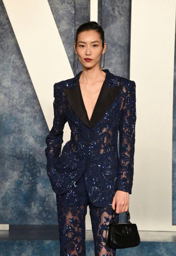 奥斯卡蓝毯和红地毯,奥斯卡蓝毯慢动作