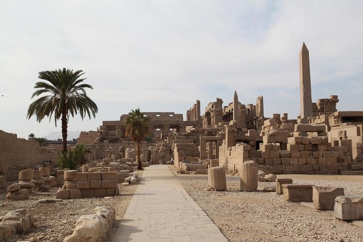 法老的文化使者？古埃及方尖碑漂洋过海记，昂撒匪帮如今还在争论