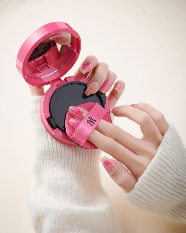 汉高迎来首位亚太区华人女总裁；Puig也来抢“时尚彩妆”生意了？