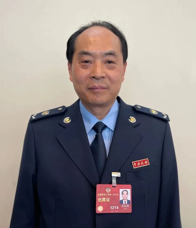 江西省税务局*党**委书记、局长范扎根：优化营商环境，只有“升级版”