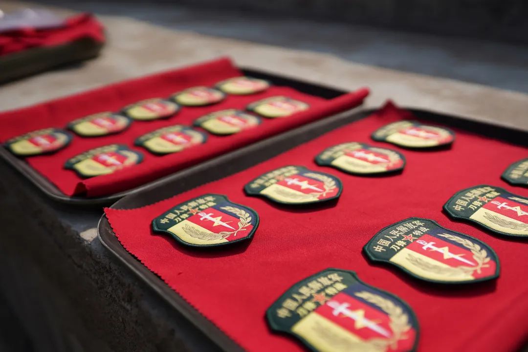 一个连队有几个士兵保送军校,一个连队有几个人考取军校