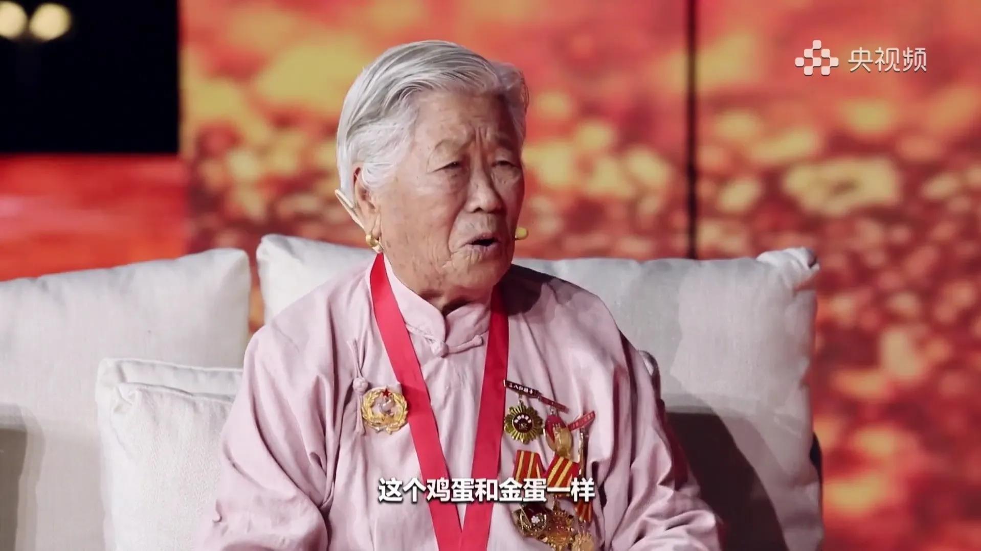 给八路军送鸡毛信的是谁,小学生讲送鸡毛信的抗日小英雄