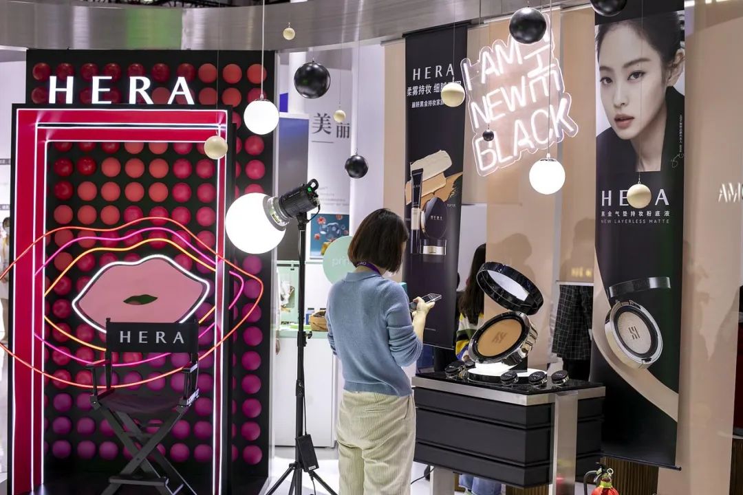 年轻人抛弃韩妆:90后不用00后不认,韩企业绩下滑,在华关店撤退