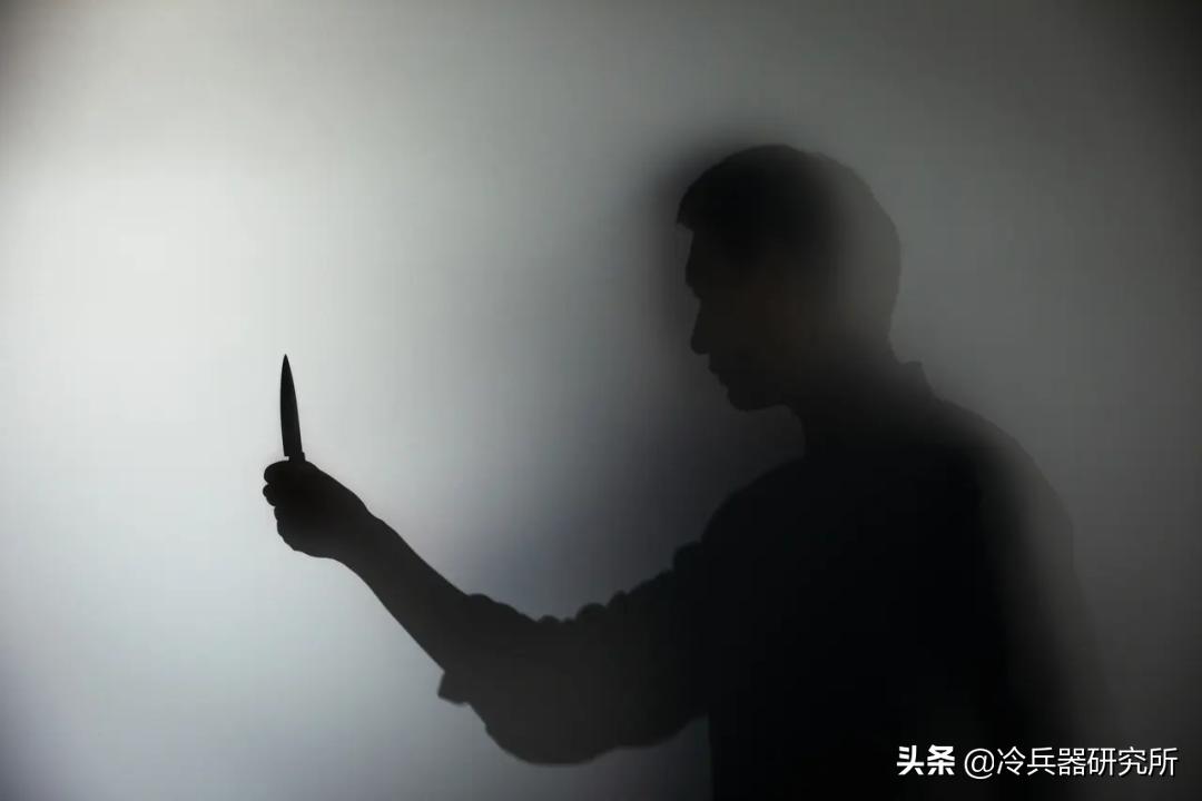 冷兵器锤子厉害还是刀厉害,冷兵器锤和槊