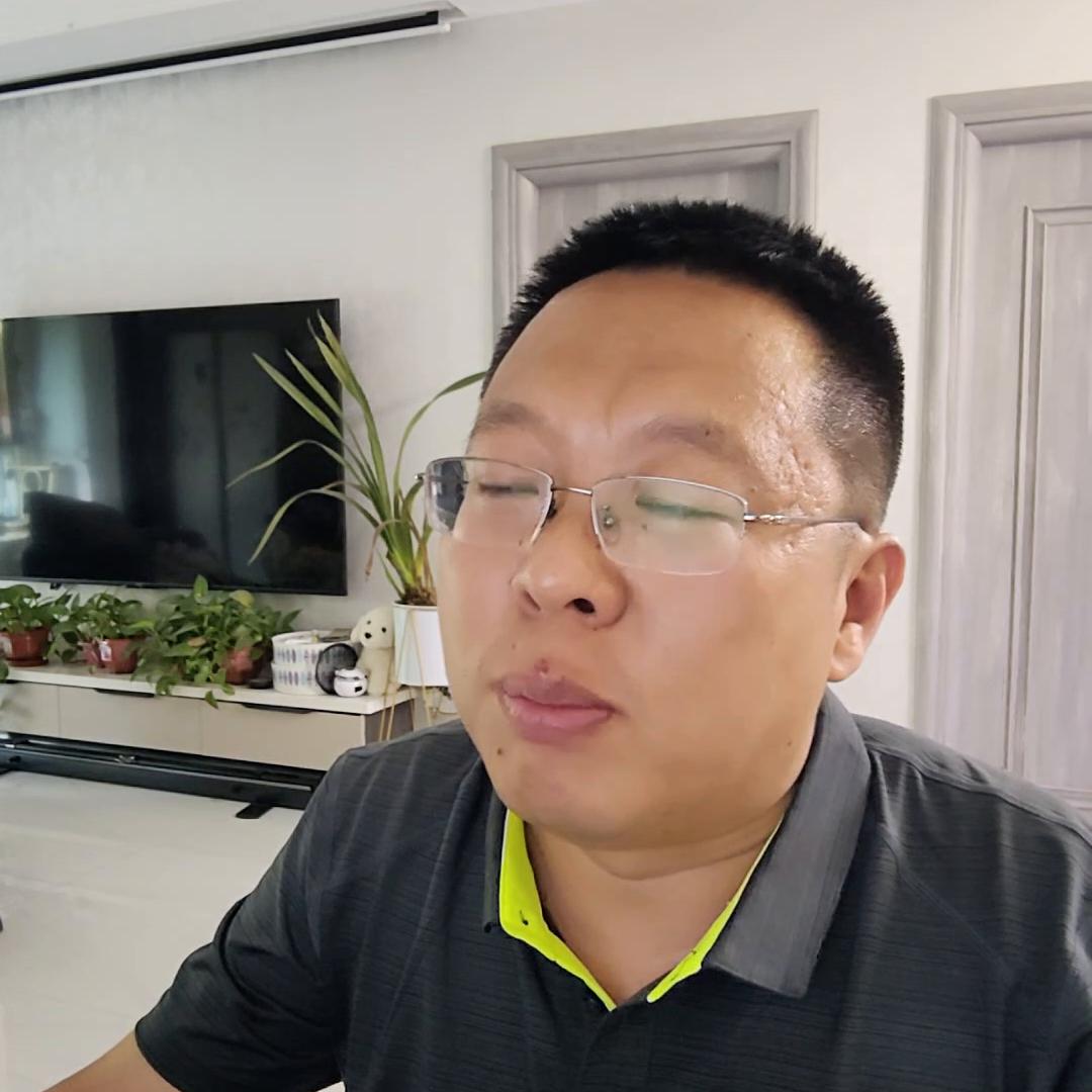 平台卖家应该瞄准升级方向，尤其贸易型的平台卖家，建立流...