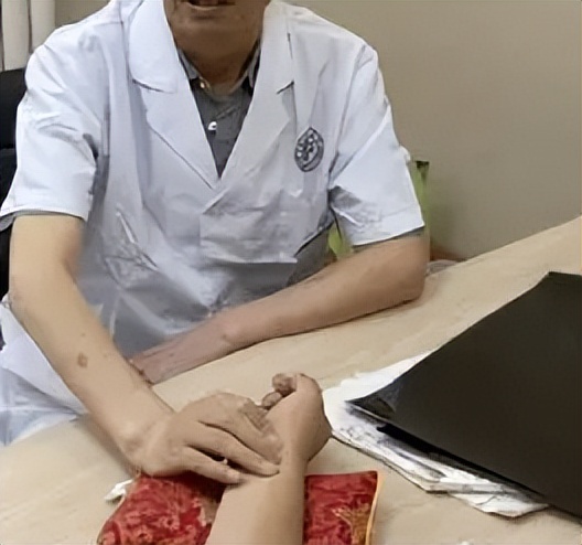 脑瘤能治好吗最明显的4个征兆,脑瘤要怎么治疗比较好