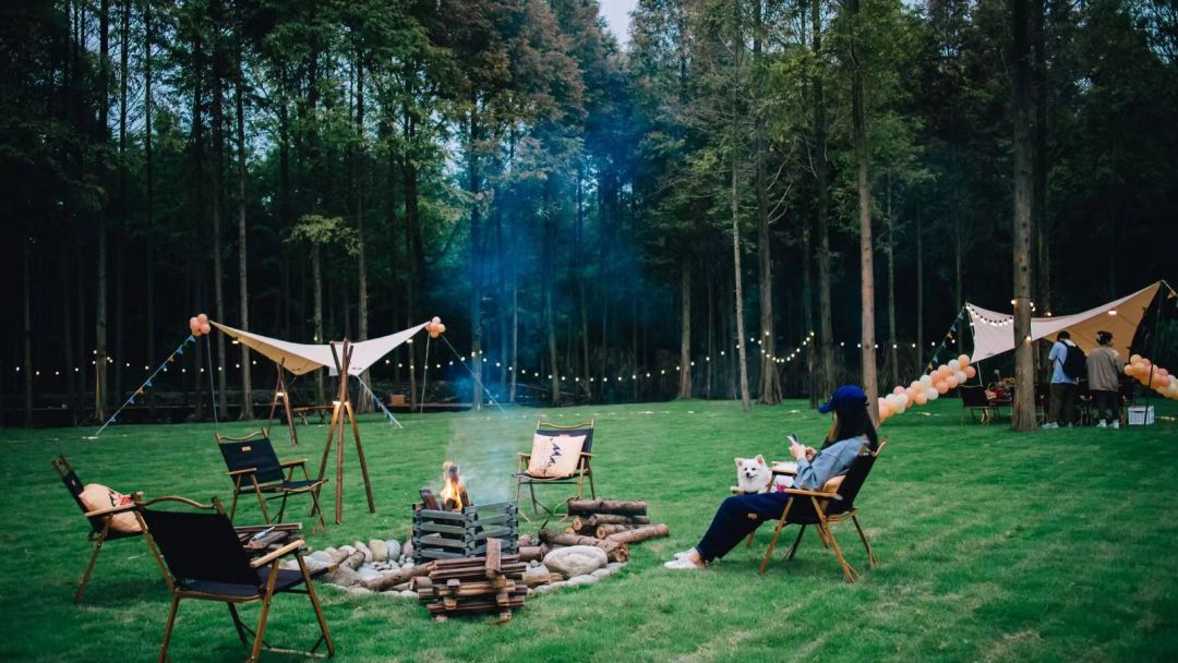 1h直达超好耍露营地！这五处秘密基地出片率100%，带你在星空下篝火旁，拥抱元气秋日大自然~
