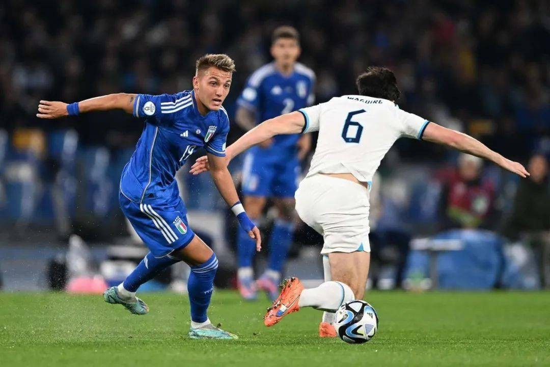 意大利足球未来新星,意大利未来的锋线答案