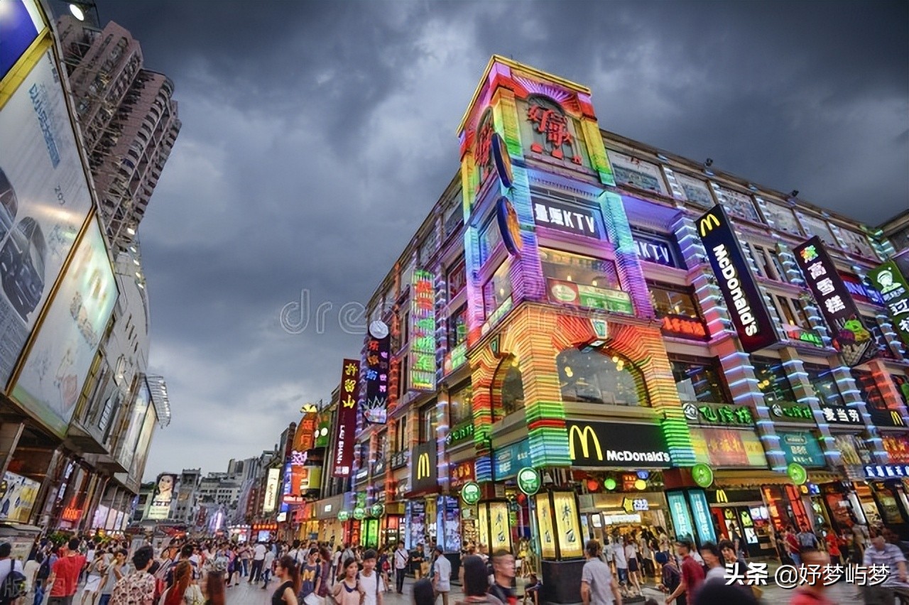 偌大的城市,在这偌大的城市