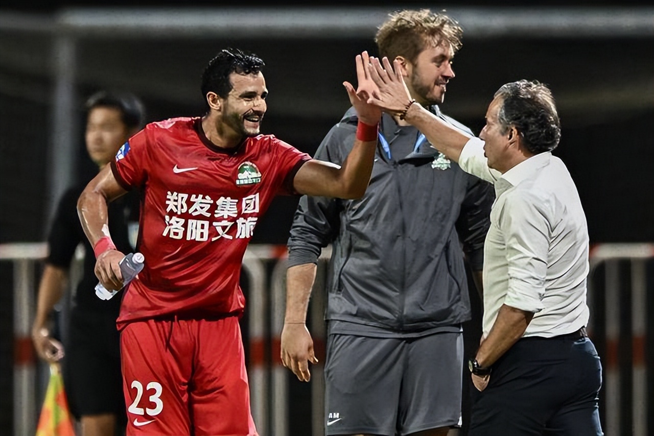 大连人连败广州谢晖能否迎来赛季,谢晖大连集锦