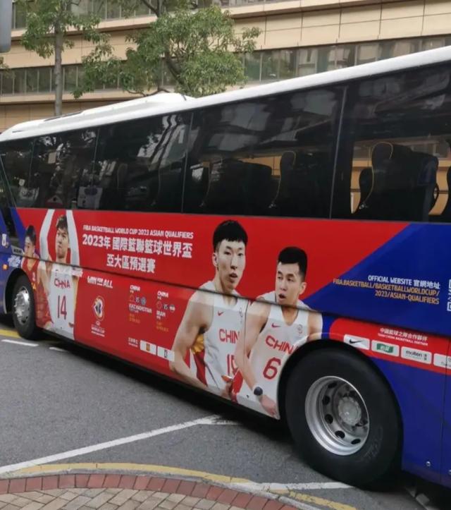 中国男篮到香港接机,中国男篮香港大巴