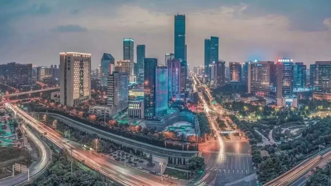 西安工业园区发展前景,1-10月西安市工业发展