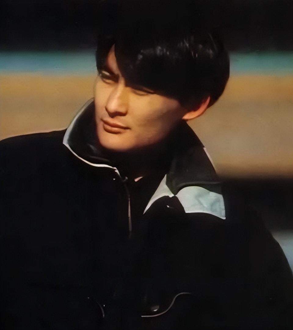 景岗山当年是几线歌手,演员景岗山为什么总喝酒