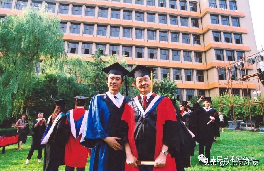 他是中华人民共和国舞蹈教育事业的开山之人，创建了全新的中国古典舞，创建了“身韵”之法，引领了整个时代