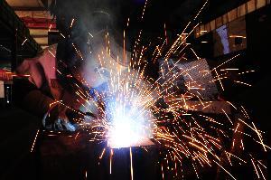 电焊烟尘的职业危害,电焊烟雾最好的防护措施