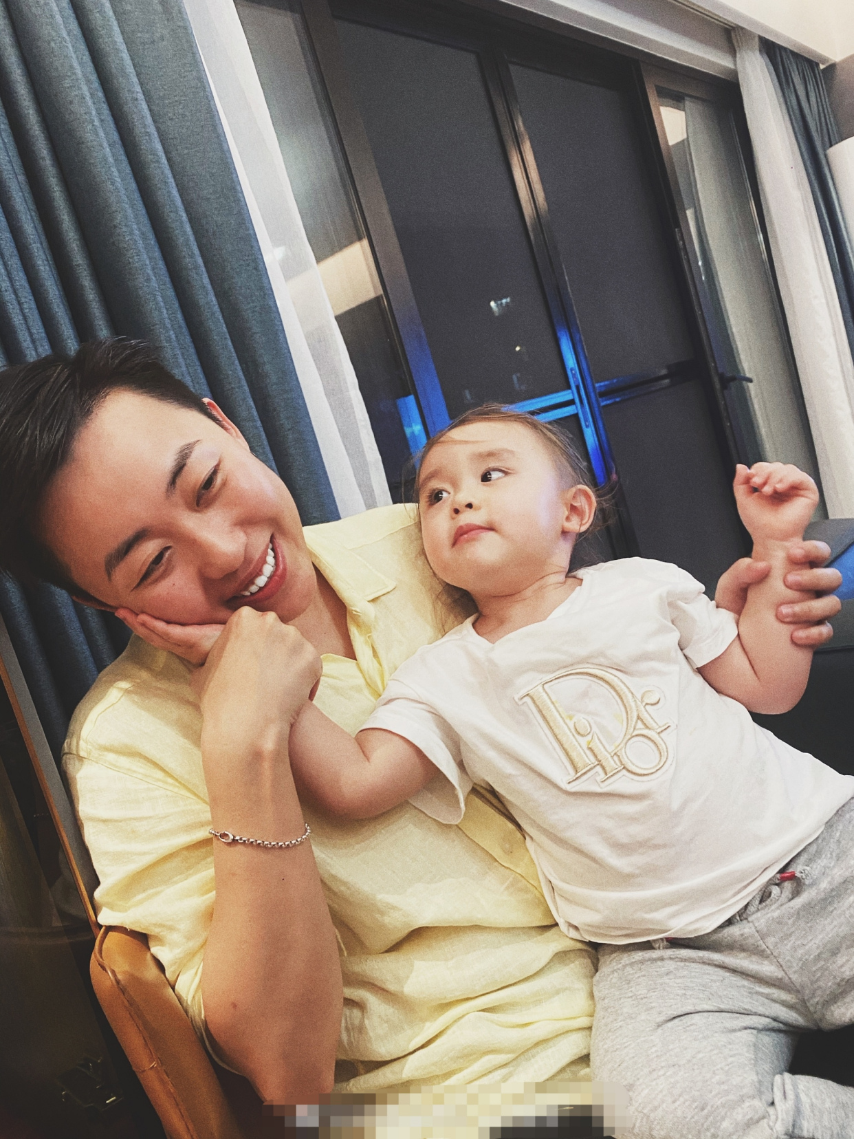 女子花50万生混血宝宝,50万精子生下混血儿