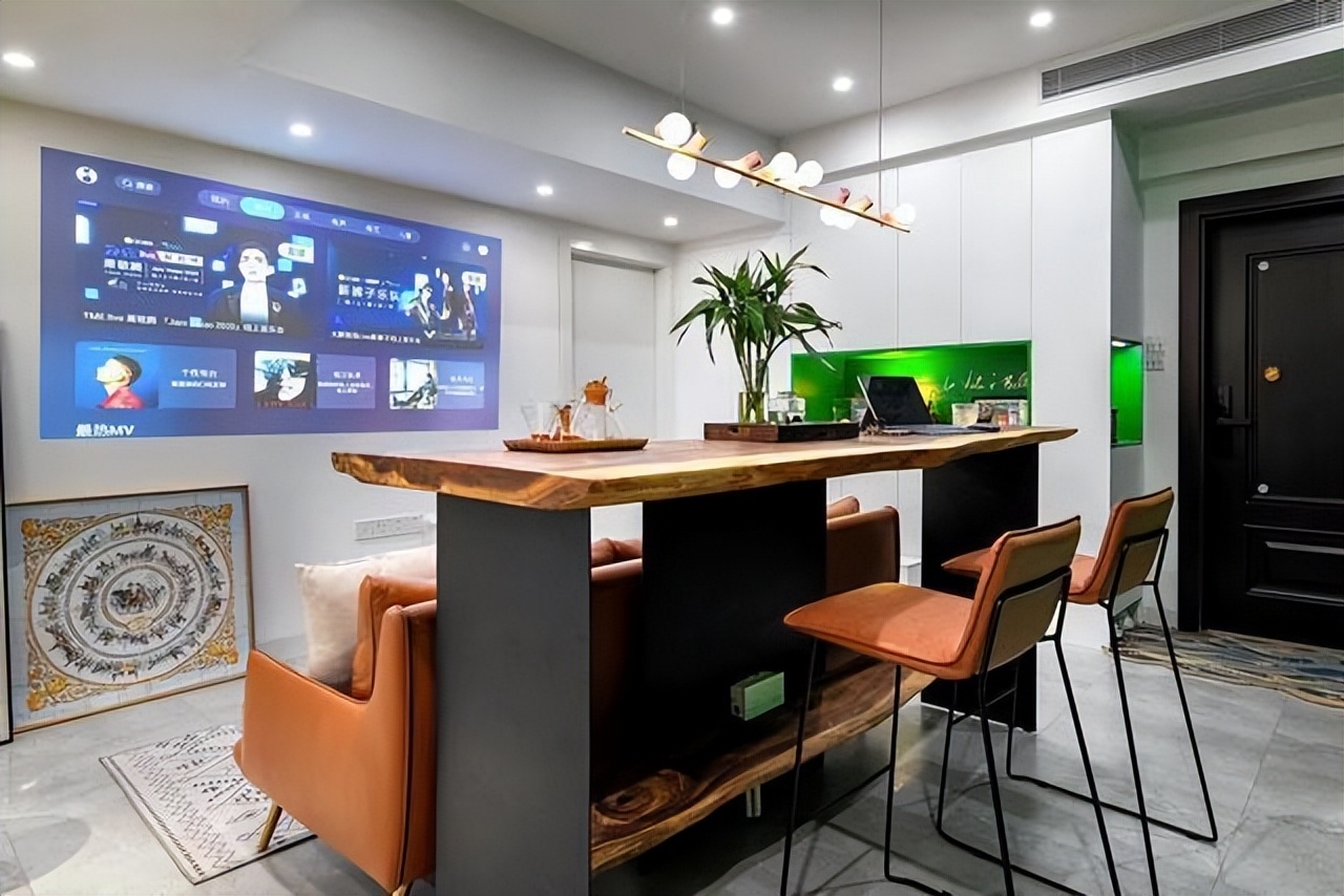 电视机应该挂墙还是坐式,电视机应该挂墙上还是放电视柜上