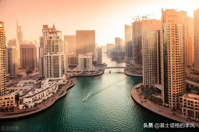 迪拜gdp有多少人民币,迪拜828高楼面积