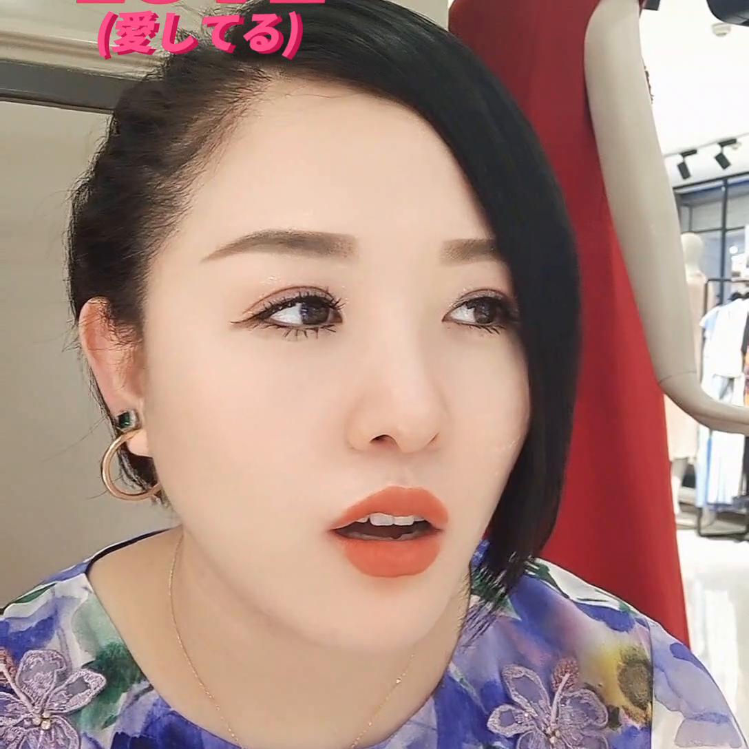 一套好的衣服能让你美得不动声色,真值女装