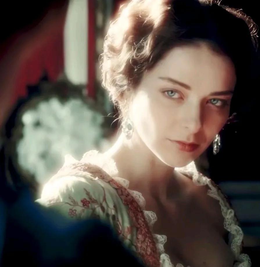 瓜分波兰有多虚伪？奥地利女皇哭了，腓特烈大帝：她边哭边拿刀