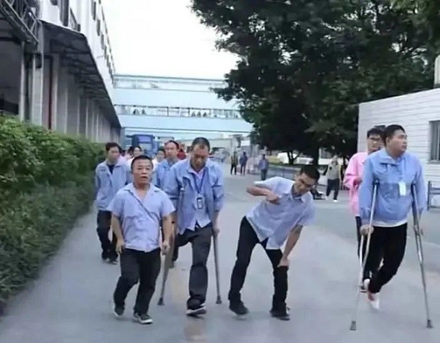 白象方便面厂家是雇的残疾人吗,白象方便面工厂雇的都是残疾人吗