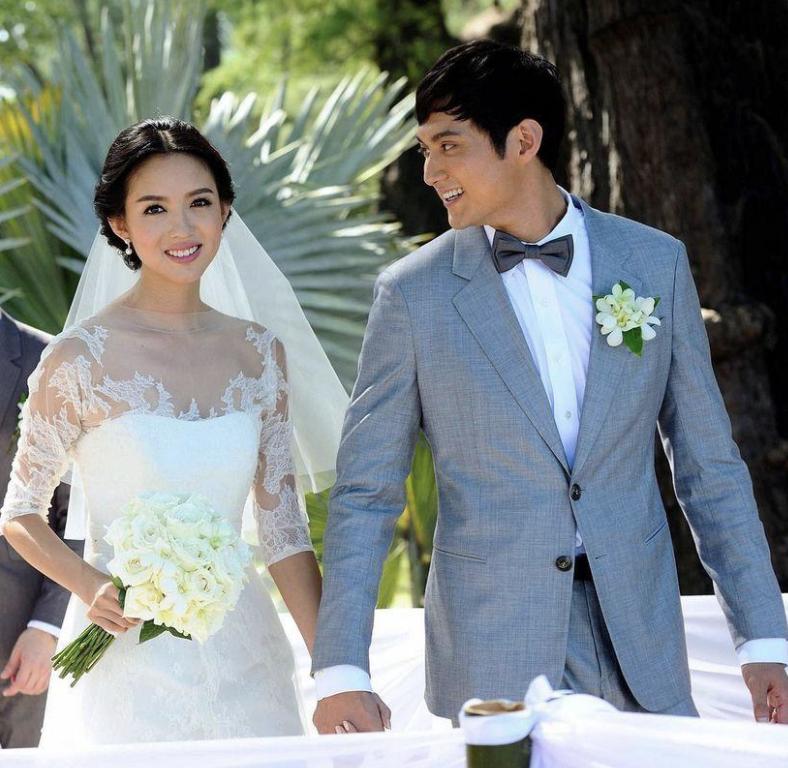 八位已经生过孩子的女明星,十位女明星生下双胞胎母子照片