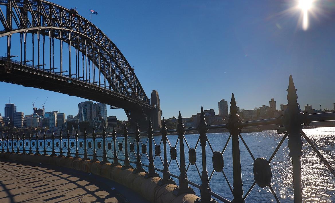 试论英国近代早期城镇妇女的家庭角色：合作方式及主要特征