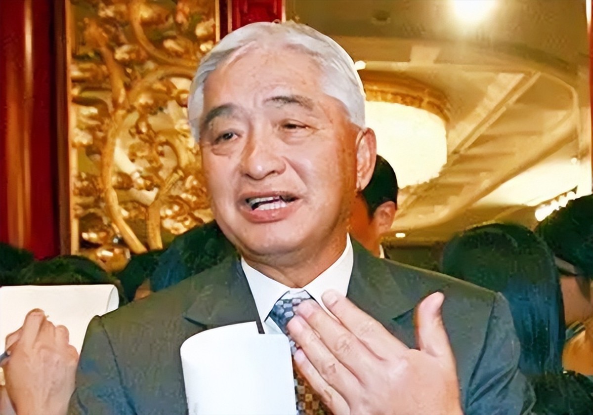 红色资本家荣毅仁:89岁在京逝世,留下4个子女,今独子身价百亿