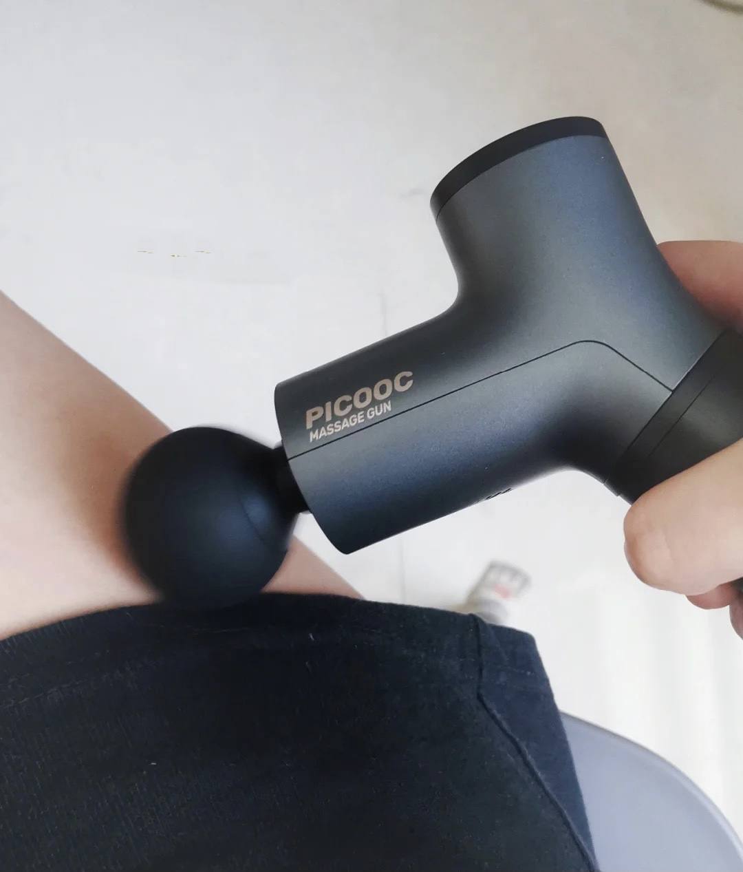 筋膜枪哪家更好？筋膜枪专业真实测评：有品miniVS云麦CC二选一