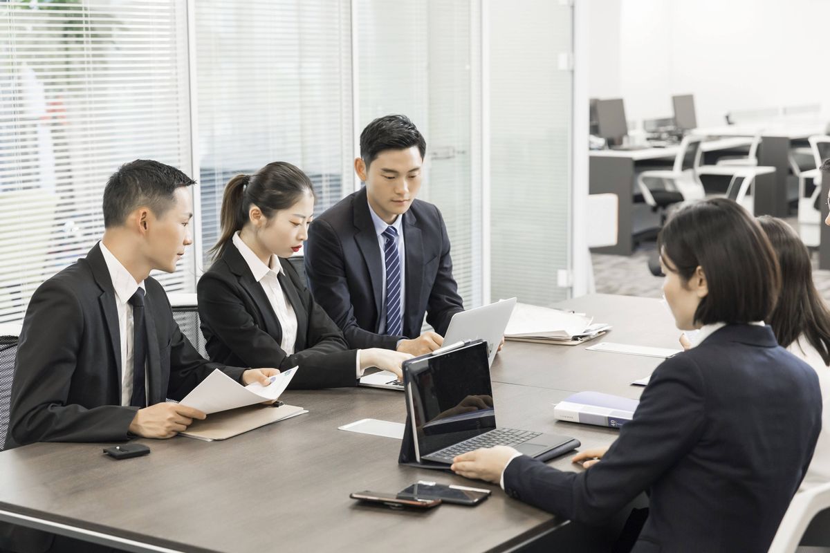 超级紧张的地方财政，他们把钱都花到哪里去了？