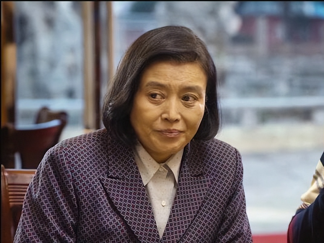 刘晓庆唐国强张纪中巅峰对决,刘晓庆唐国强最新消息