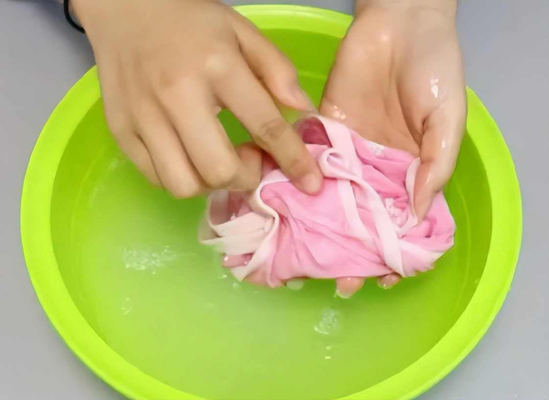 为啥有的女性下面有味道，*裤内**总是脏脏的，*处私**到底怎么了？