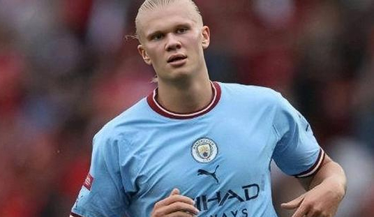 哈兰德打破个人进球纪录，为曼城夺冠保驾护航