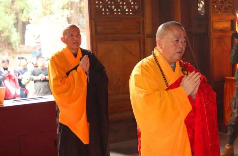 释永信方丈年薪,释永信700元工资