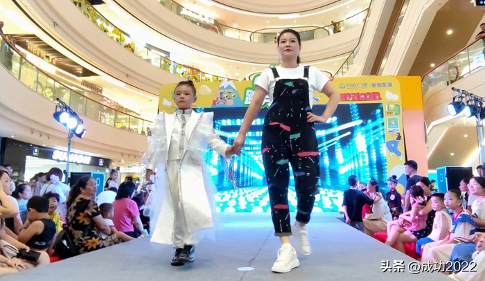 百名萌娃才艺大赛,六岁萌娃才艺展示萌翻全场