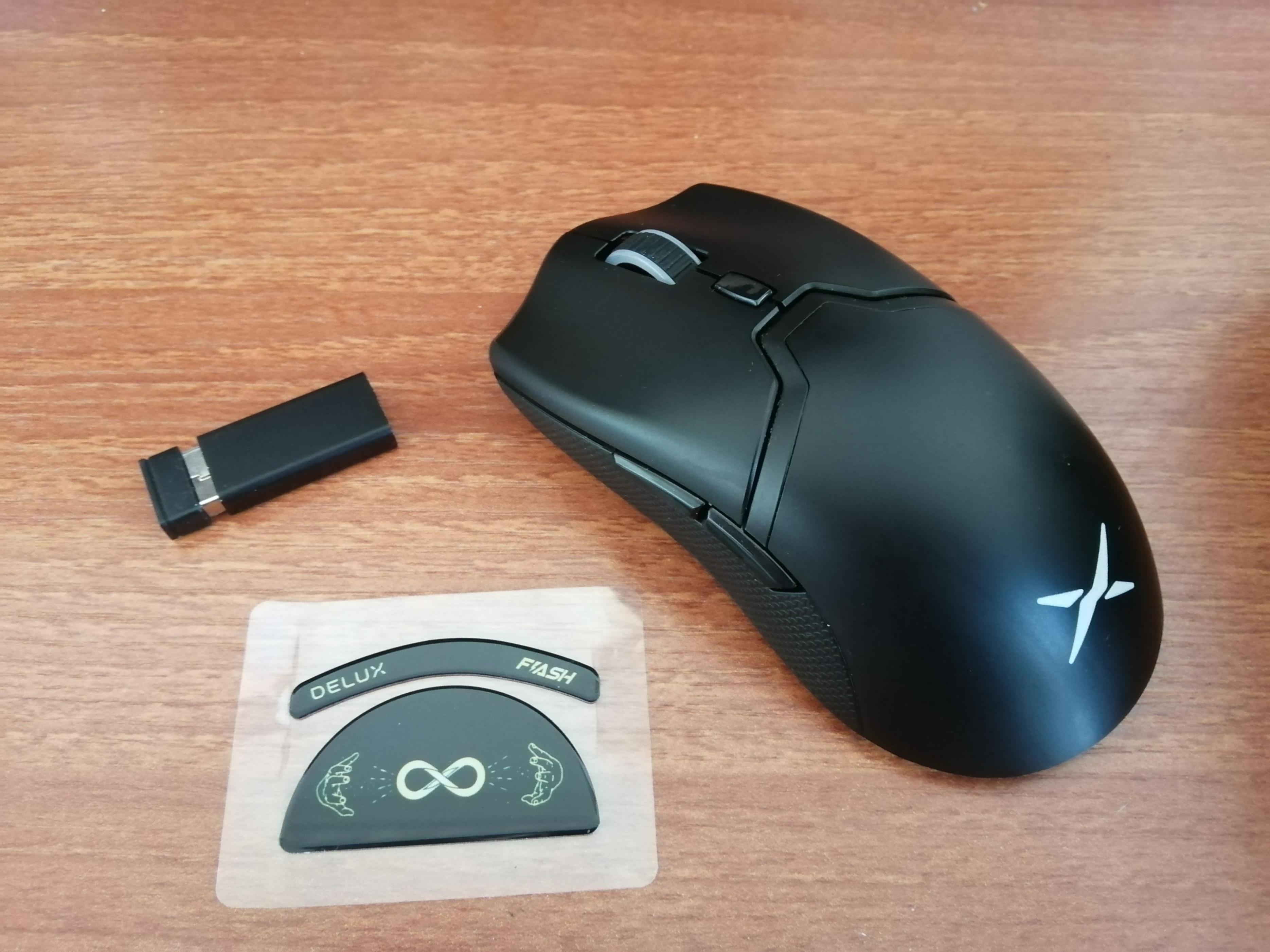 多彩m800pro和钛度鼠标,多彩m800pro游戏鼠标