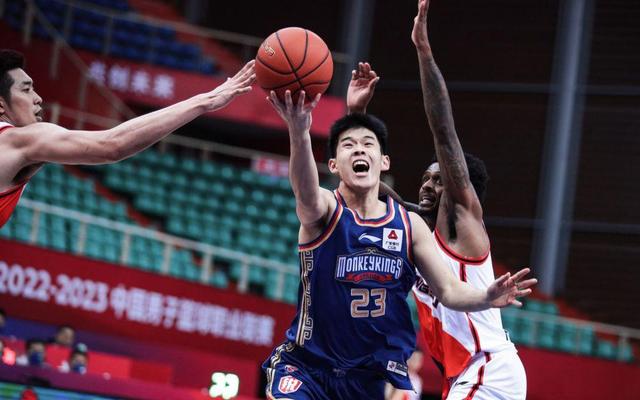 杨鸣换上辽宁男篮18年夺冠阵容,辽宁男篮杨鸣最新信息